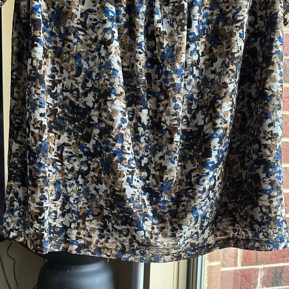 Jones New York Abstract Blue and Brown Blouse - Picture 7 of 7